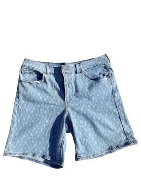 Levi's Classic Shorts Size 28 Light Wash Heart Print Denim
